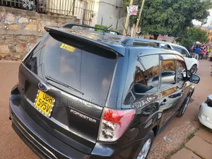 Subaru Forester 2010 Black