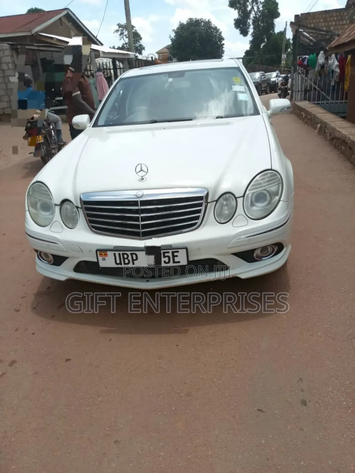 Mercedes-Benz E55 2008 White