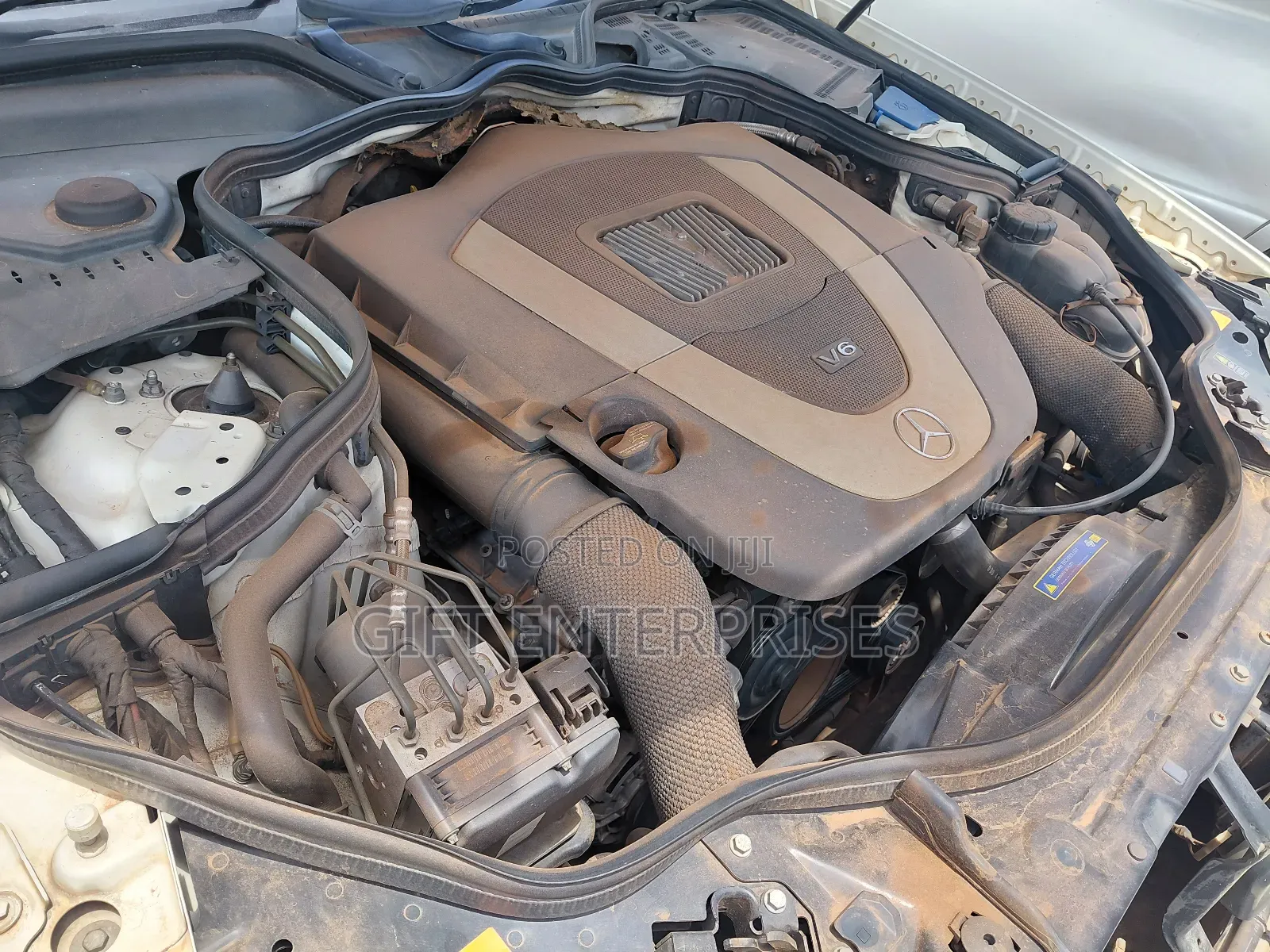 Mercedes-Benz E55 2008 White