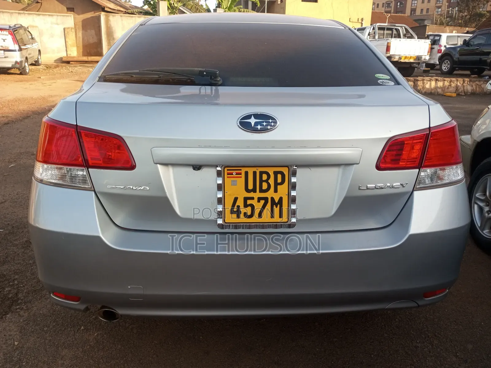 Subaru Legacy 2010 Silver