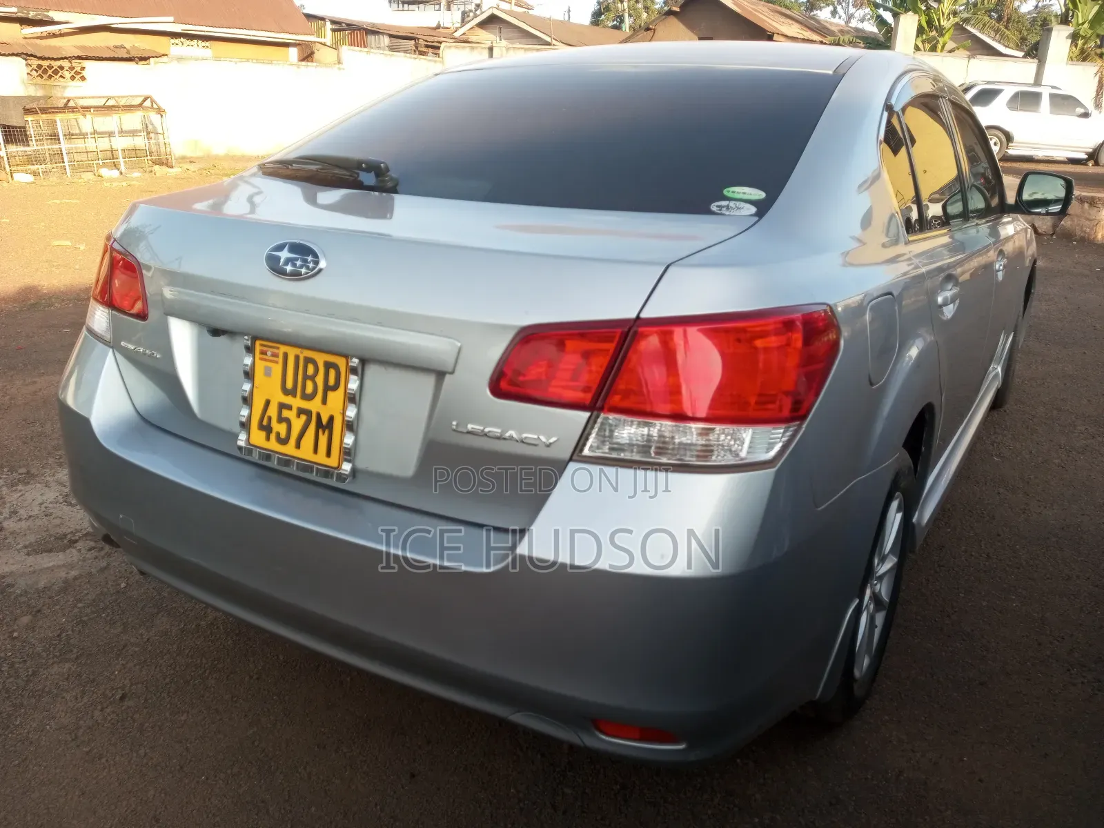 Subaru Legacy 2010 Silver