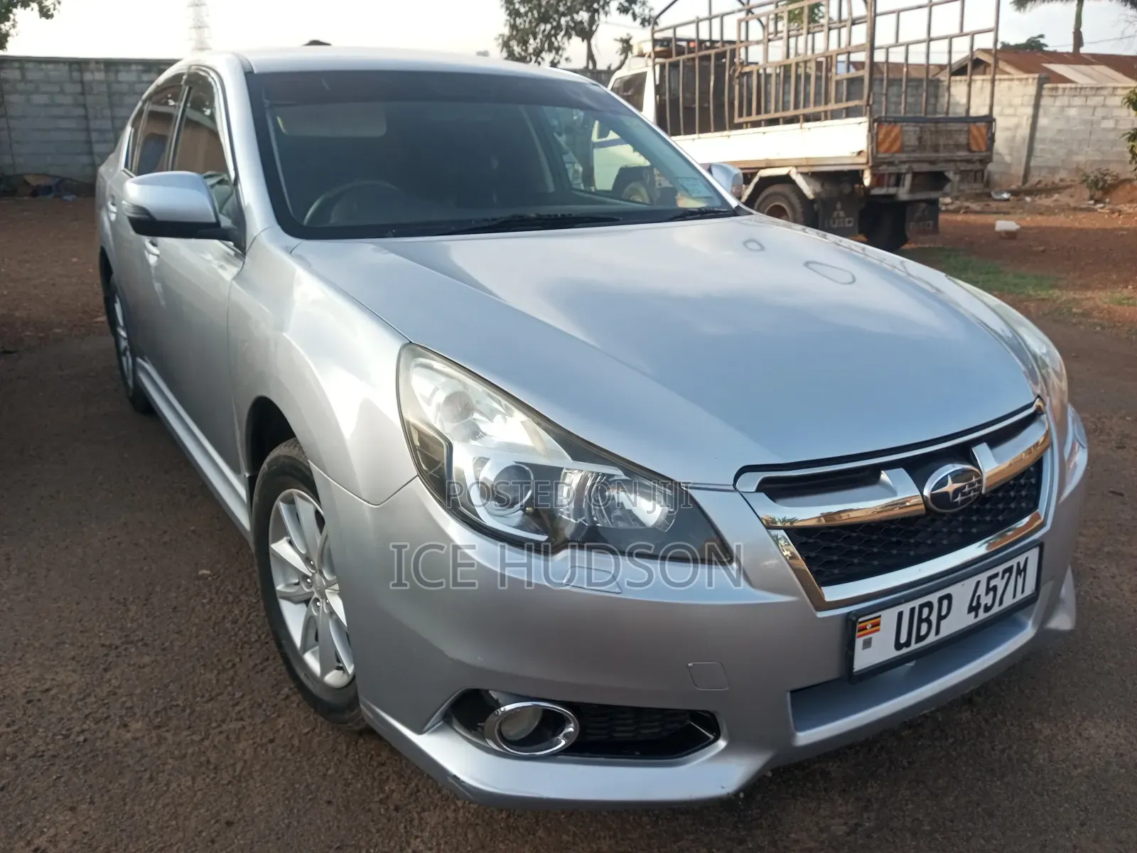Subaru Legacy 2010 Silver