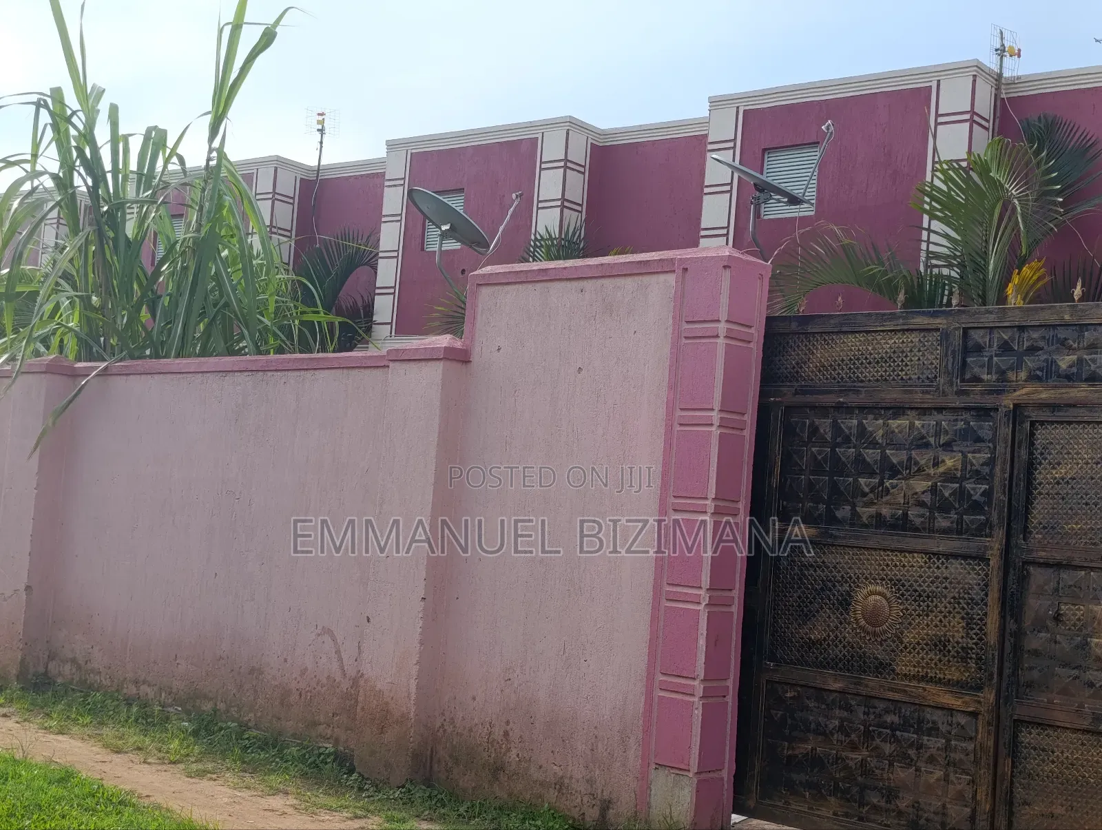 2bdrm Room & Parlour in Nsube, Central Division for rent