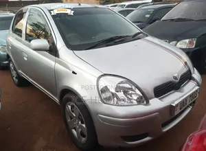 Toyota Vitz 2003 Gray