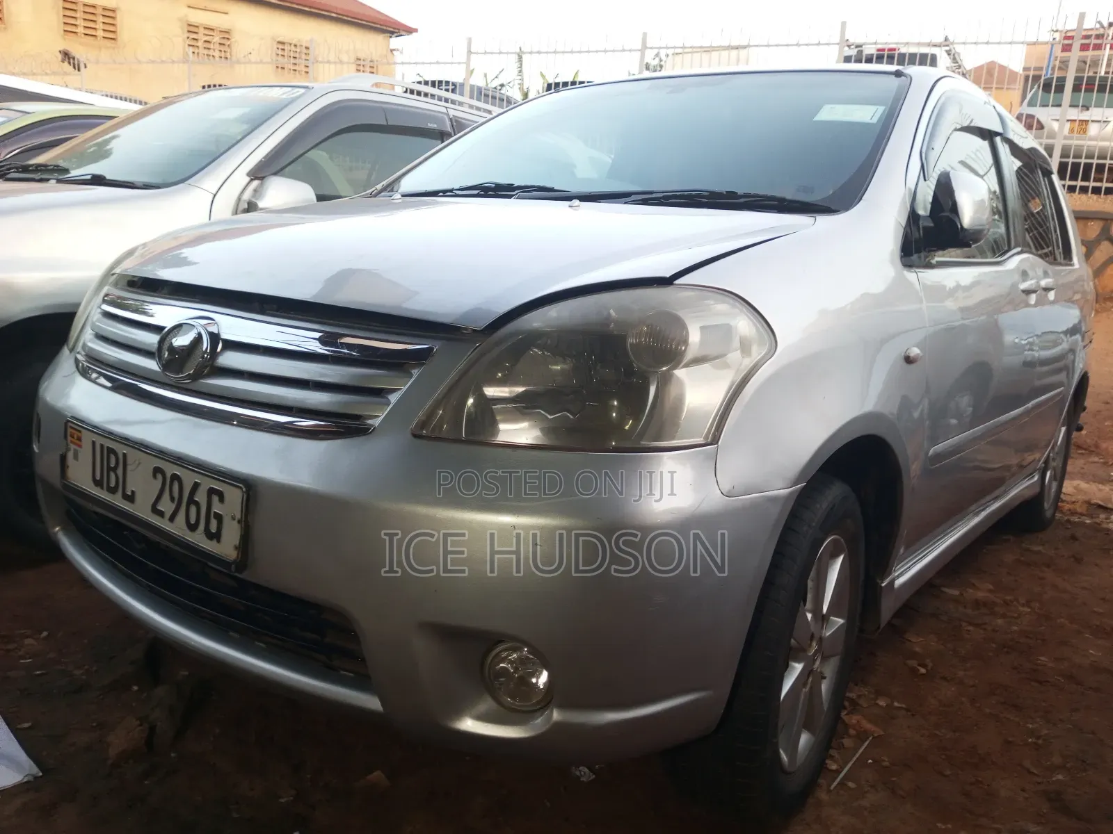 Toyota Raum 2008 Silver