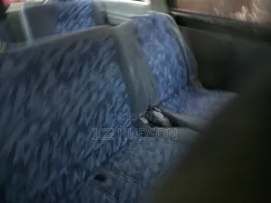 Toyota Noah 2002 Gray