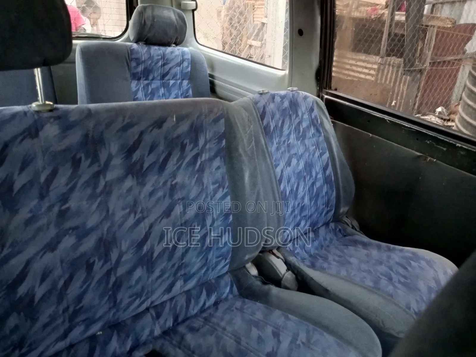 Toyota Noah 2002 Gray