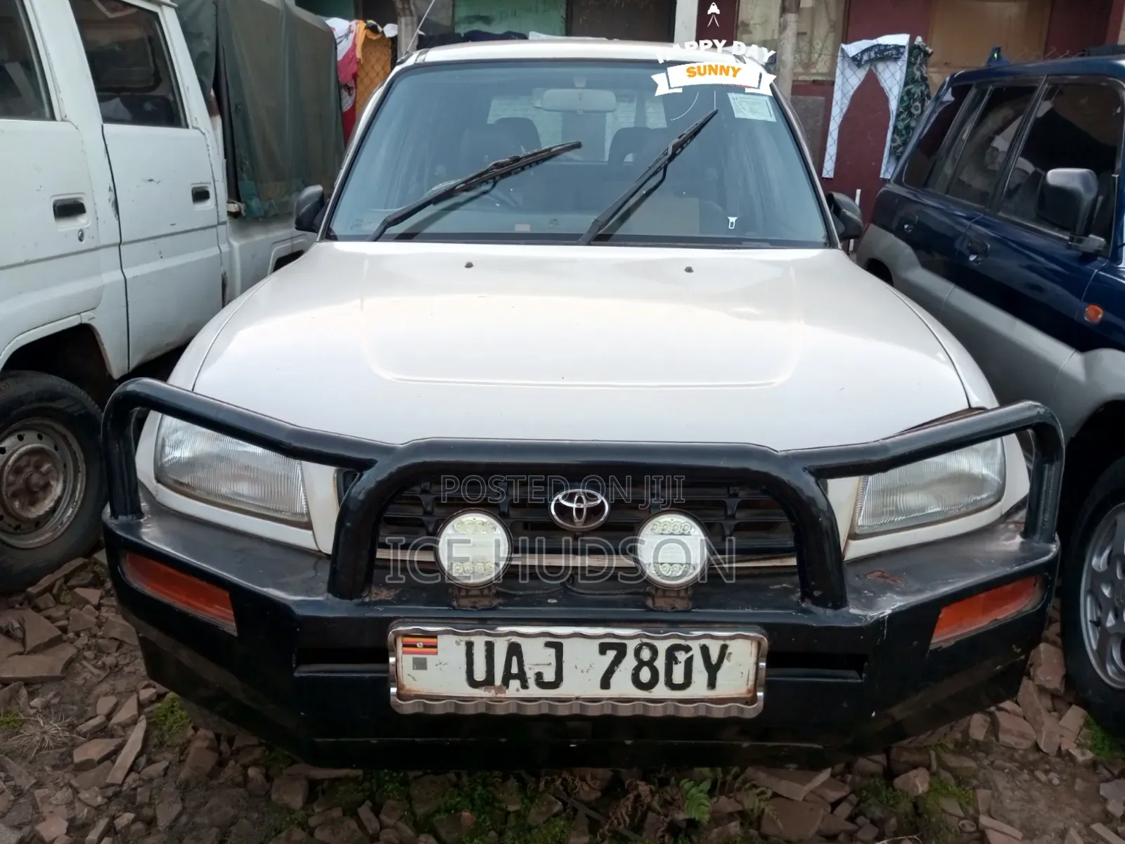 Toyota RAV4 1999 White