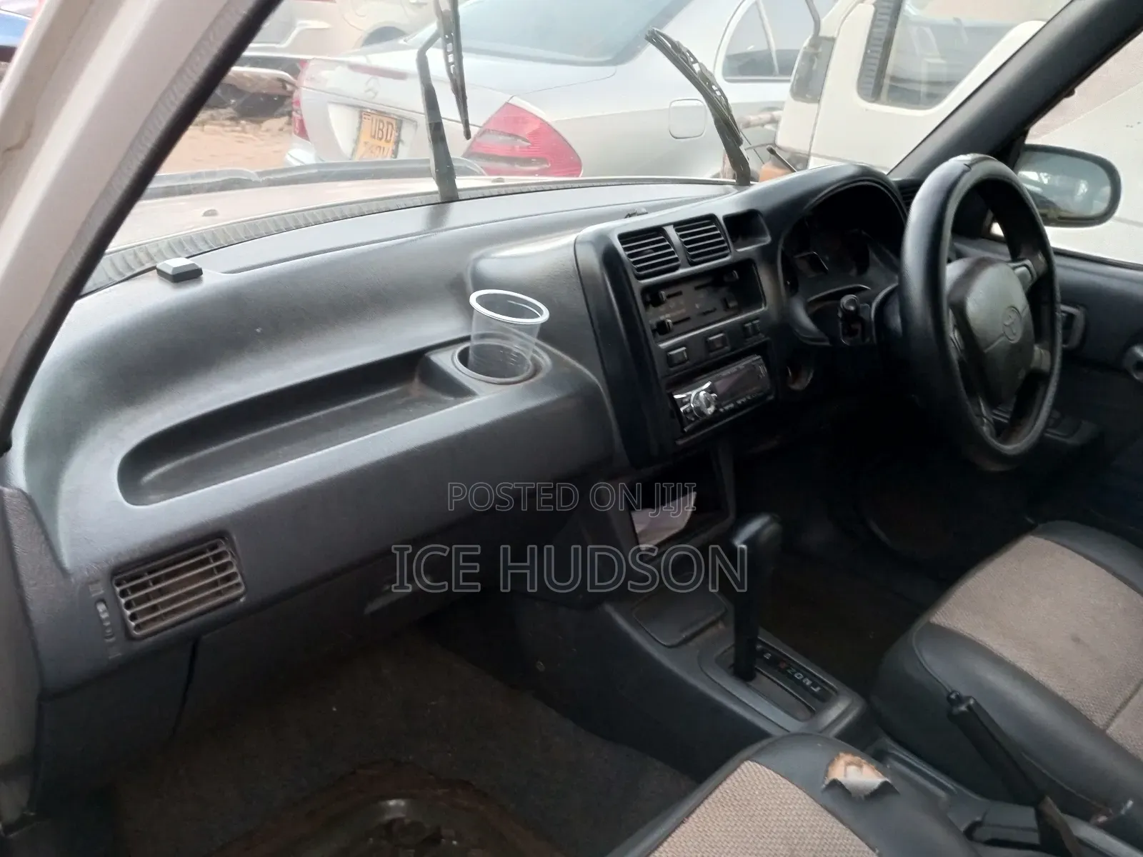 Toyota RAV4 1999 White