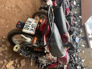 Bajaj CT 125X 2022 Red