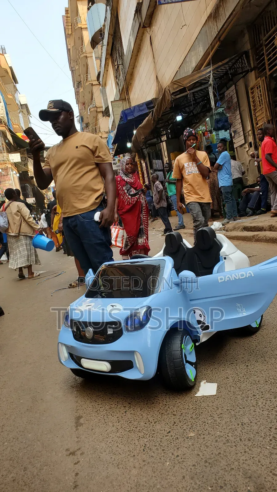 Danda Blue Car