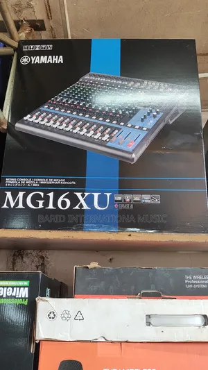 Mixer 16channals Yamaha
