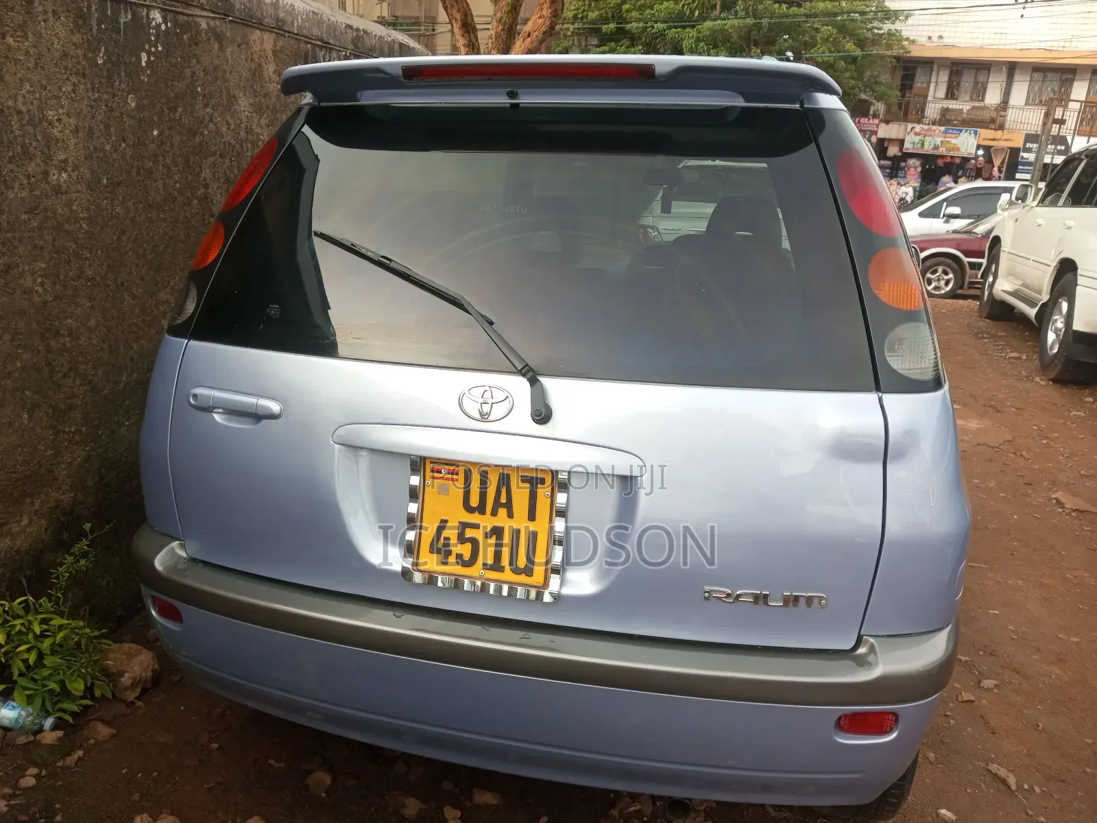 Toyota Raum 2002