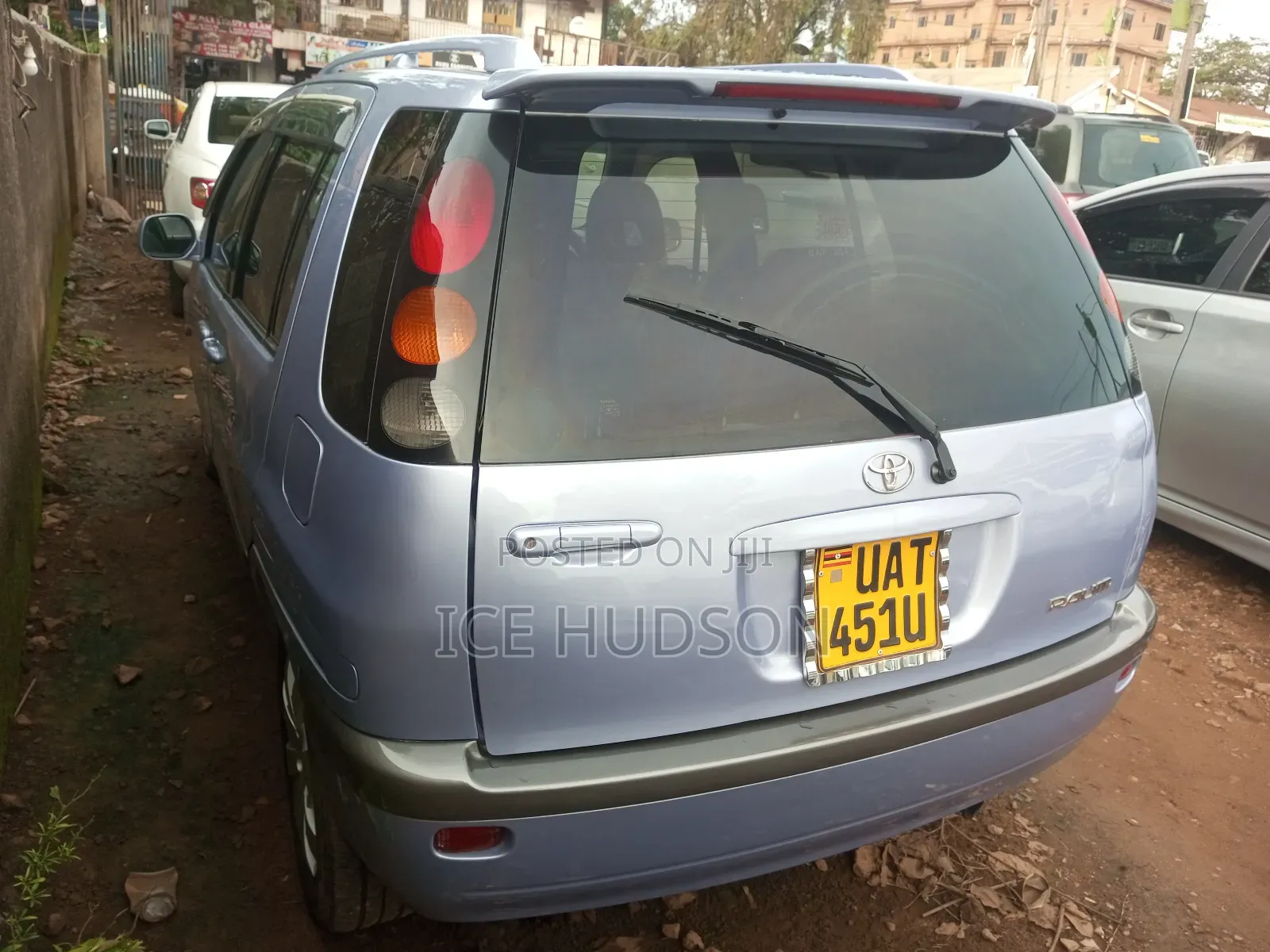 Toyota Raum 2002
