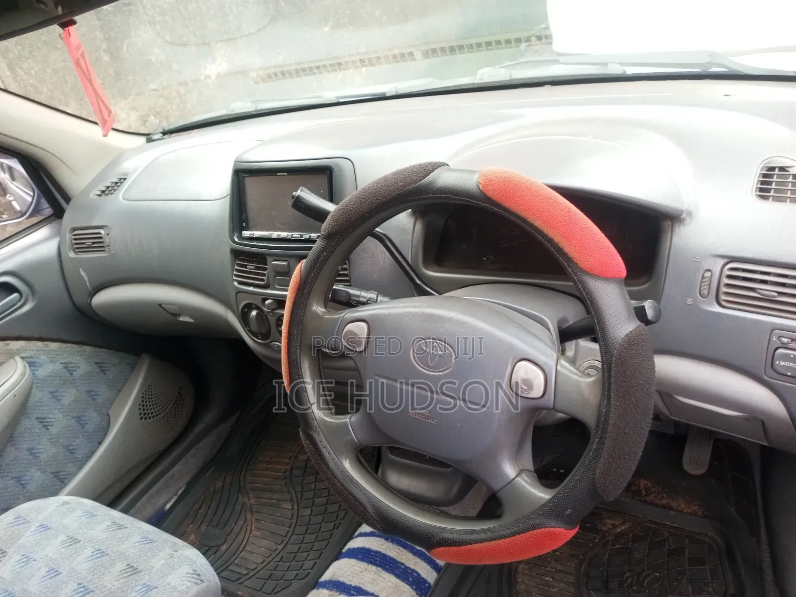 Toyota Raum 2002