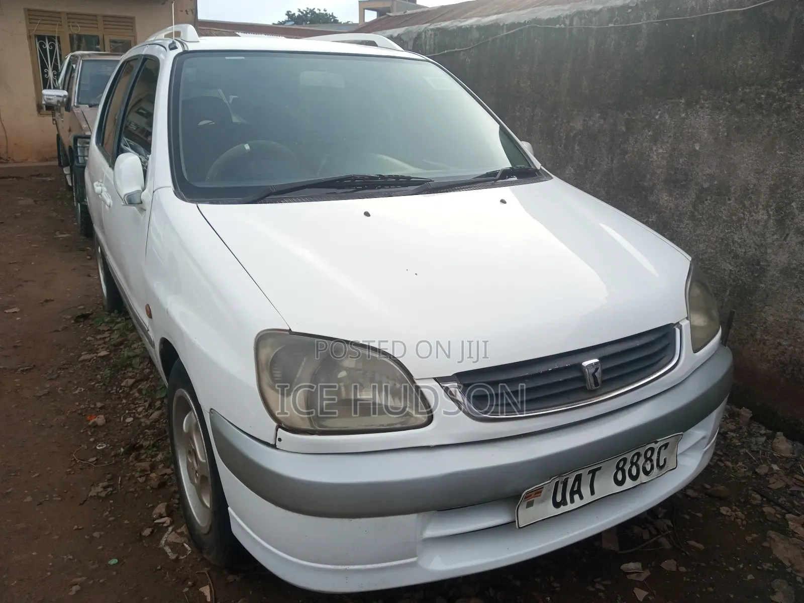 Toyota Raum 2003 White