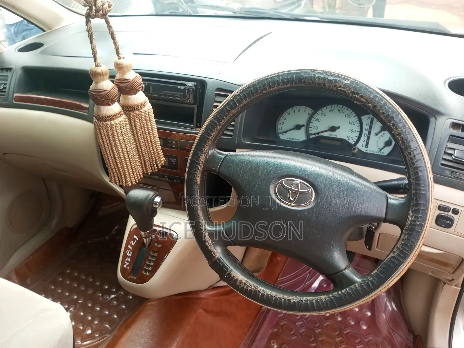 Toyota Corolla Spacio 2004 Gold