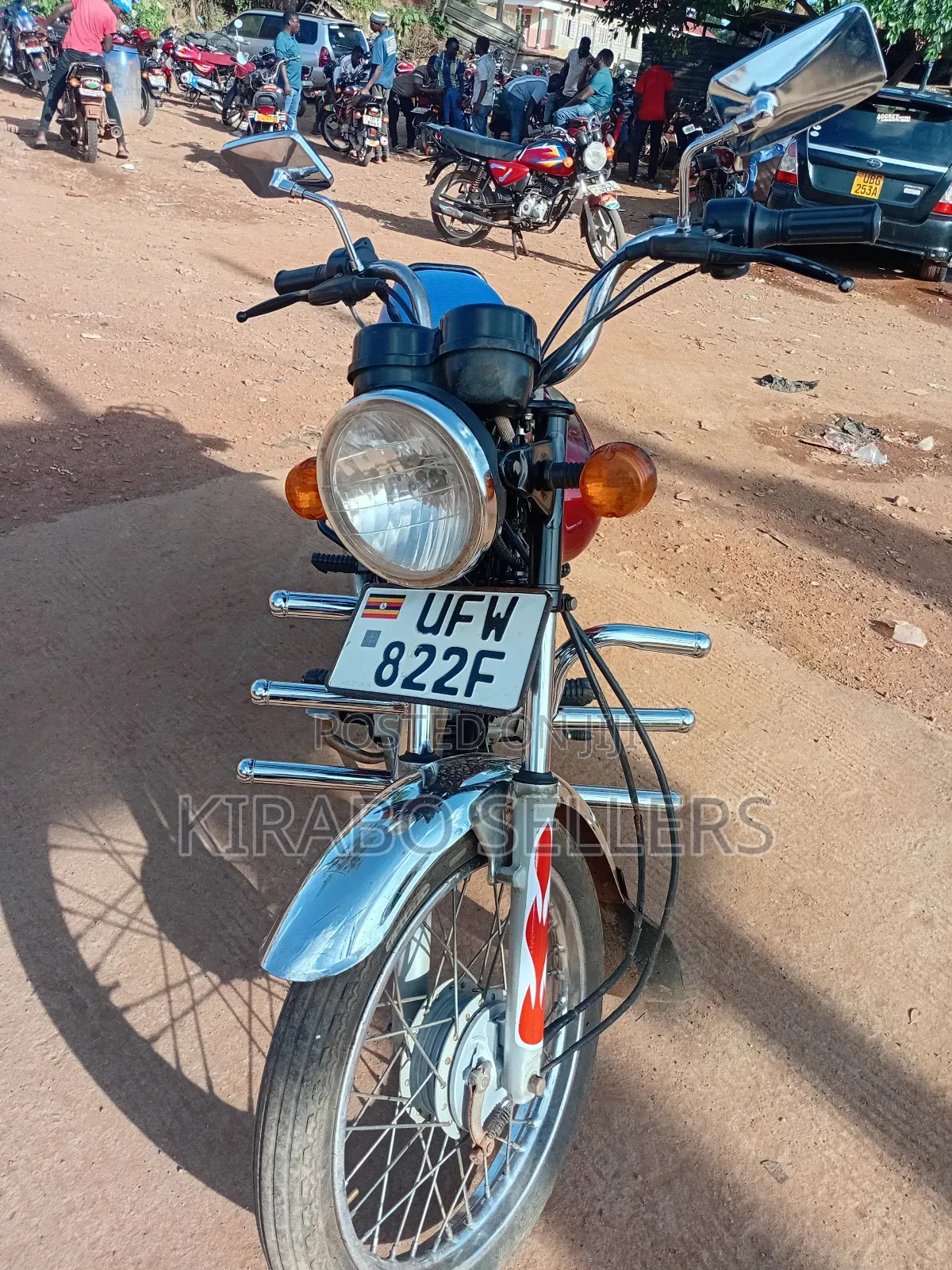 Bajaj Boxer 2025 Red