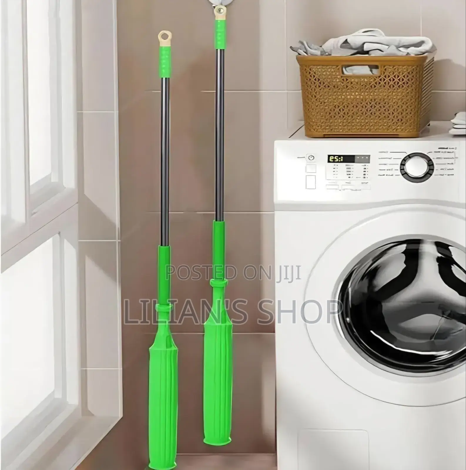 Self-Wringing Twist Mop