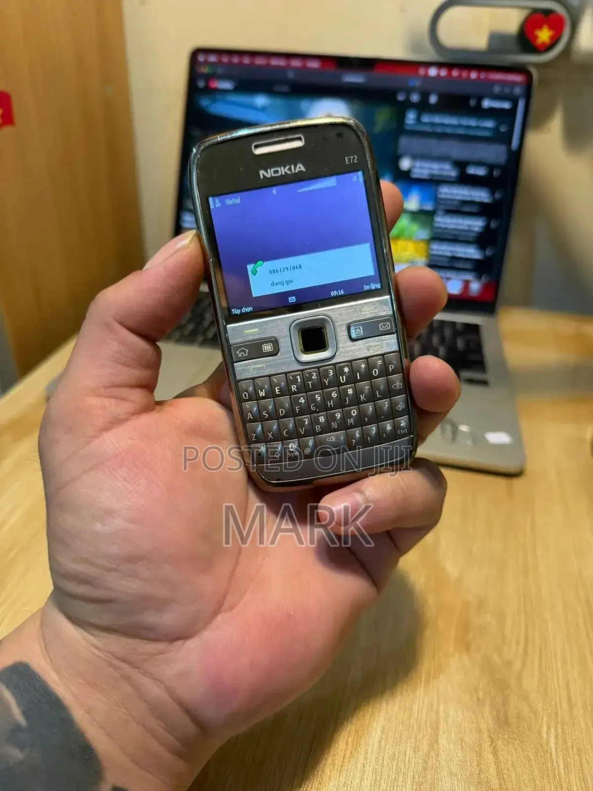 Nokia E72 Gray