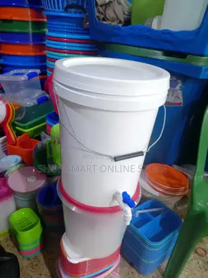 Plastic Empty Paint Bucket With Tap 20ltrs