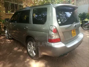 Subaru Forester Automatic 2005 Silver