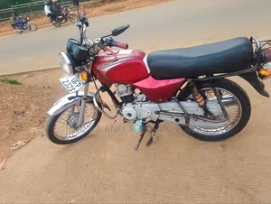 Bajaj Boxer 2023 Red