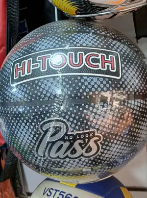 Hi-Touch "No Look Pass" Basketball Size 7