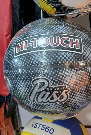Hi-Touch "No Look Pass" Basketball Size 7