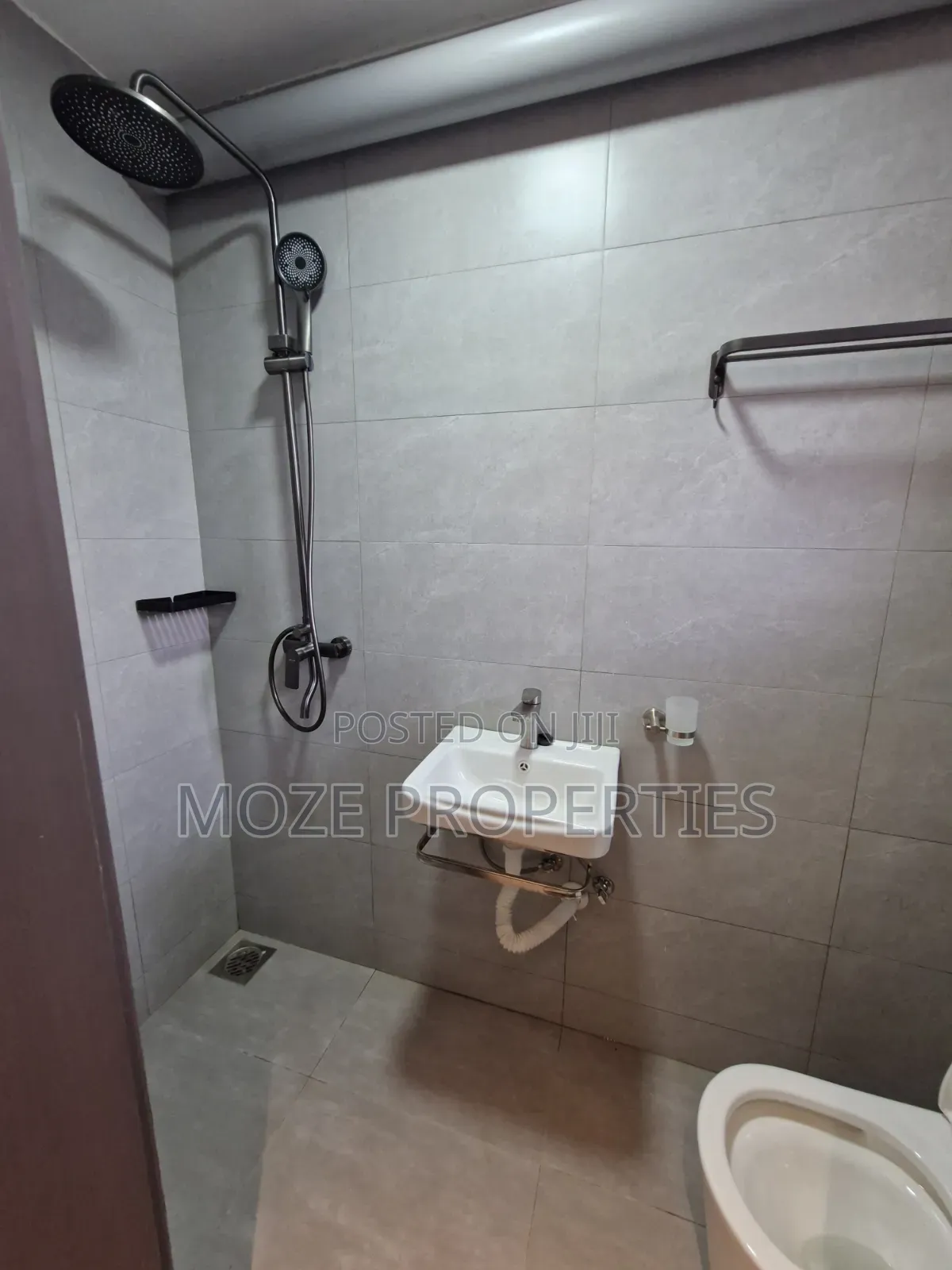 2bdrm Duplex in Kyaliwajala Naalya, Central Division for rent