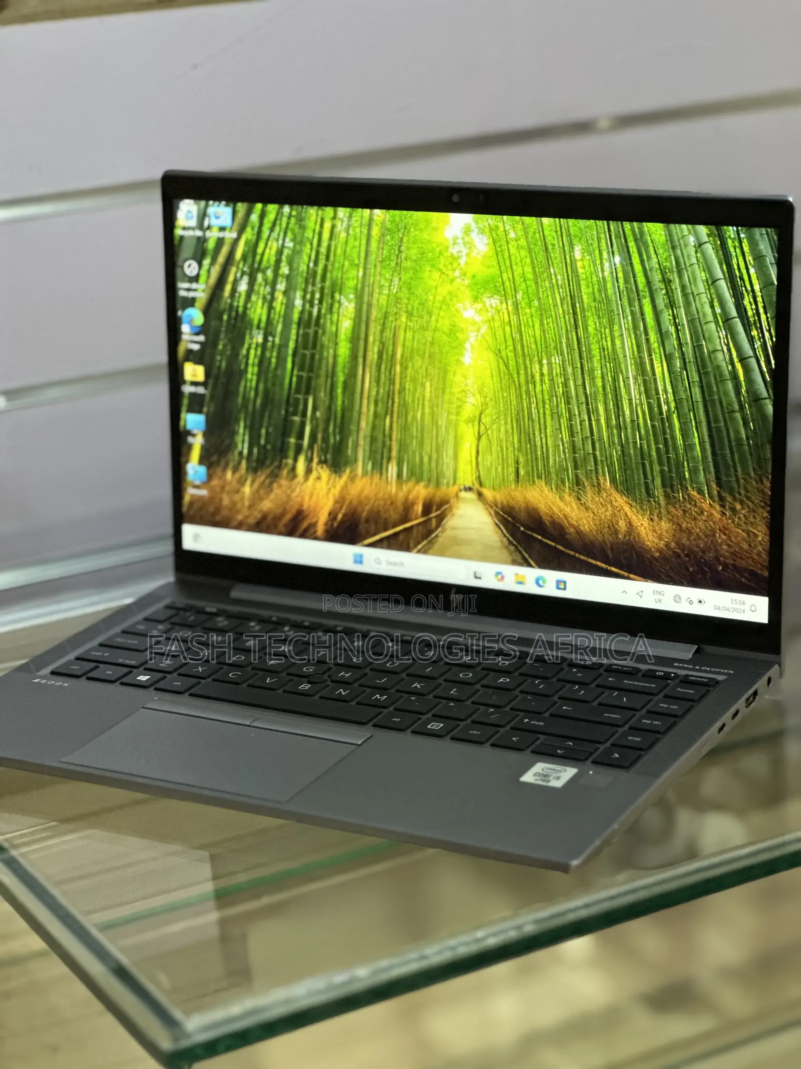 New Laptop HP ZBook Firefly 14 G7 16GB Intel Core i7 SSD 512GB