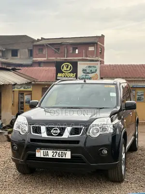 Nissan X-Trail 2.0 Petrol XE 2012 Black