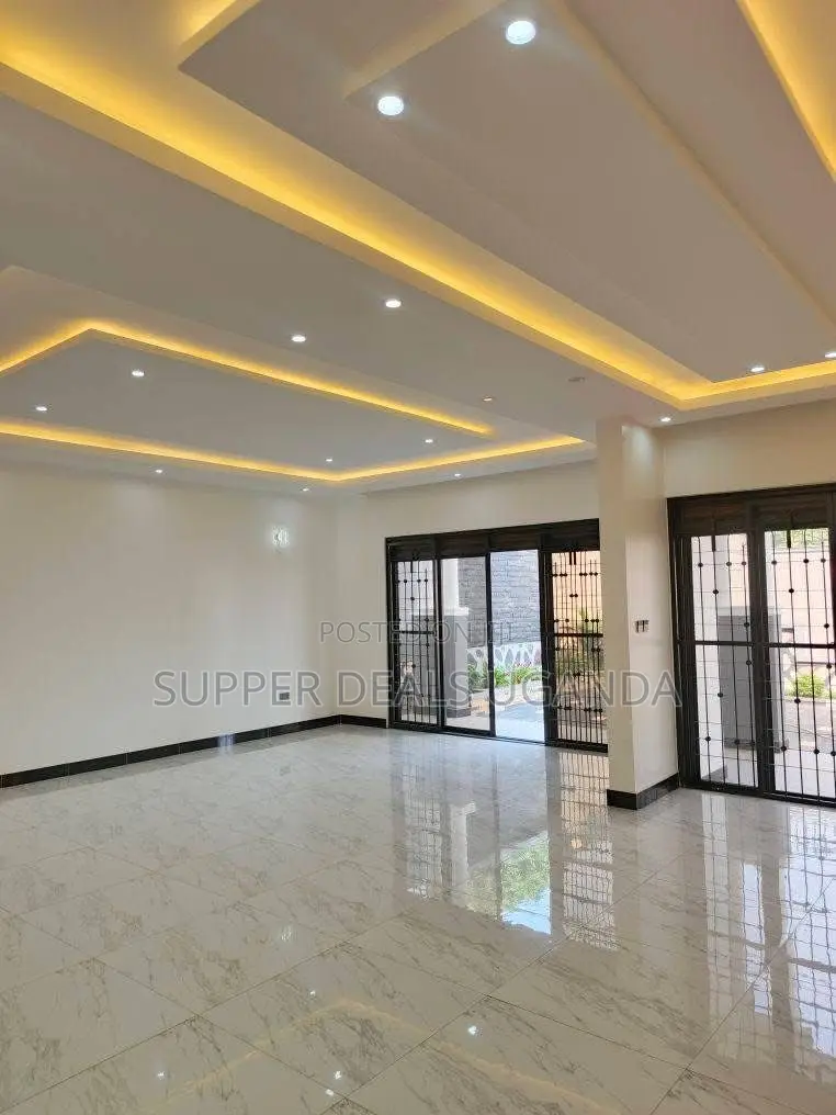 3bdrm Bungalow in Buwate, Nakawa for rent
