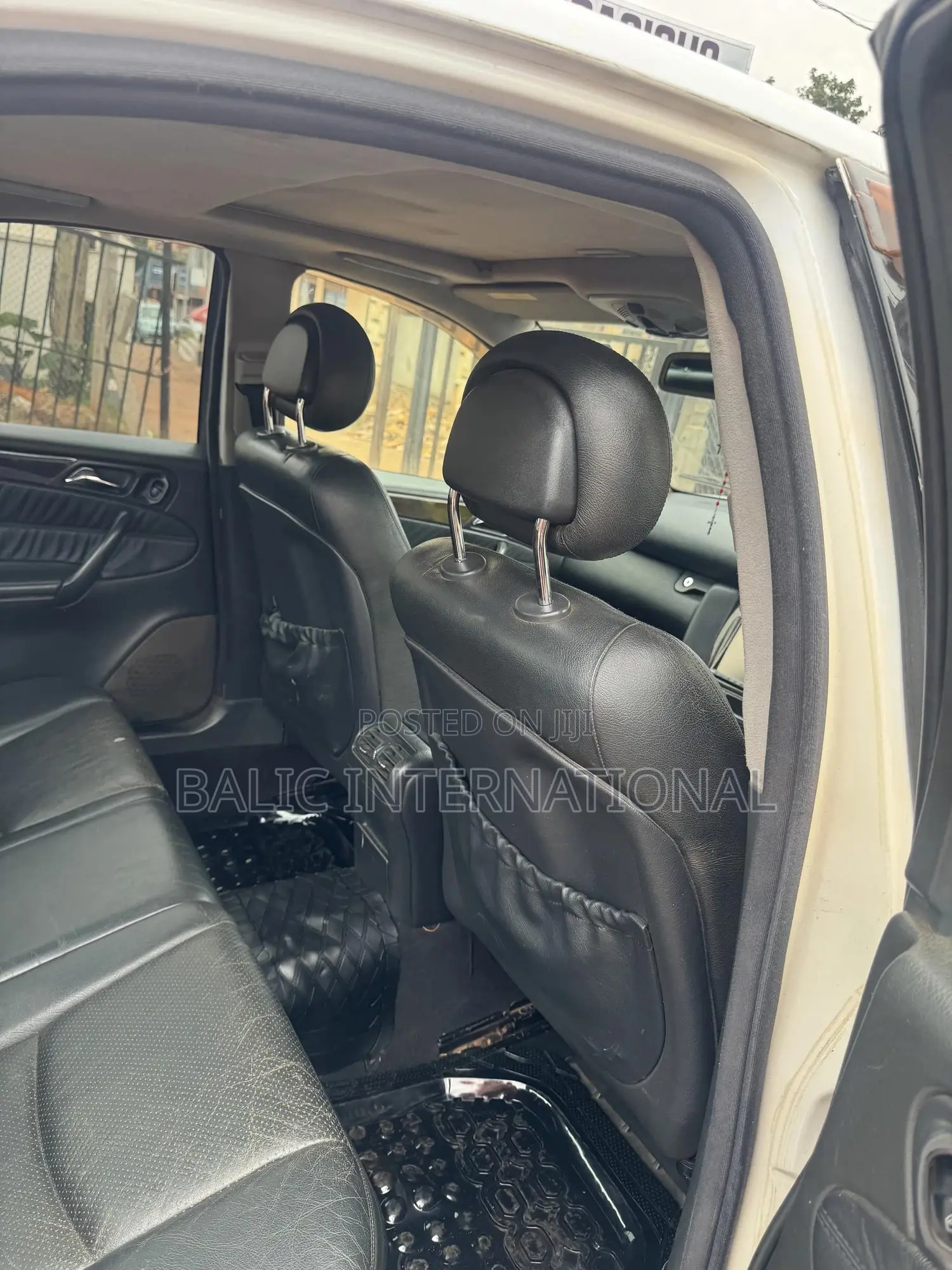 Mercedes-Benz C240 2002 White