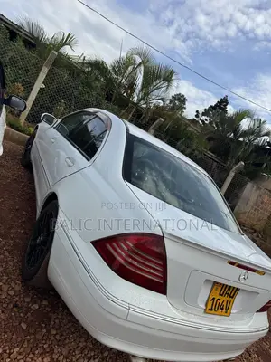 Mercedes-Benz C240 2002 White