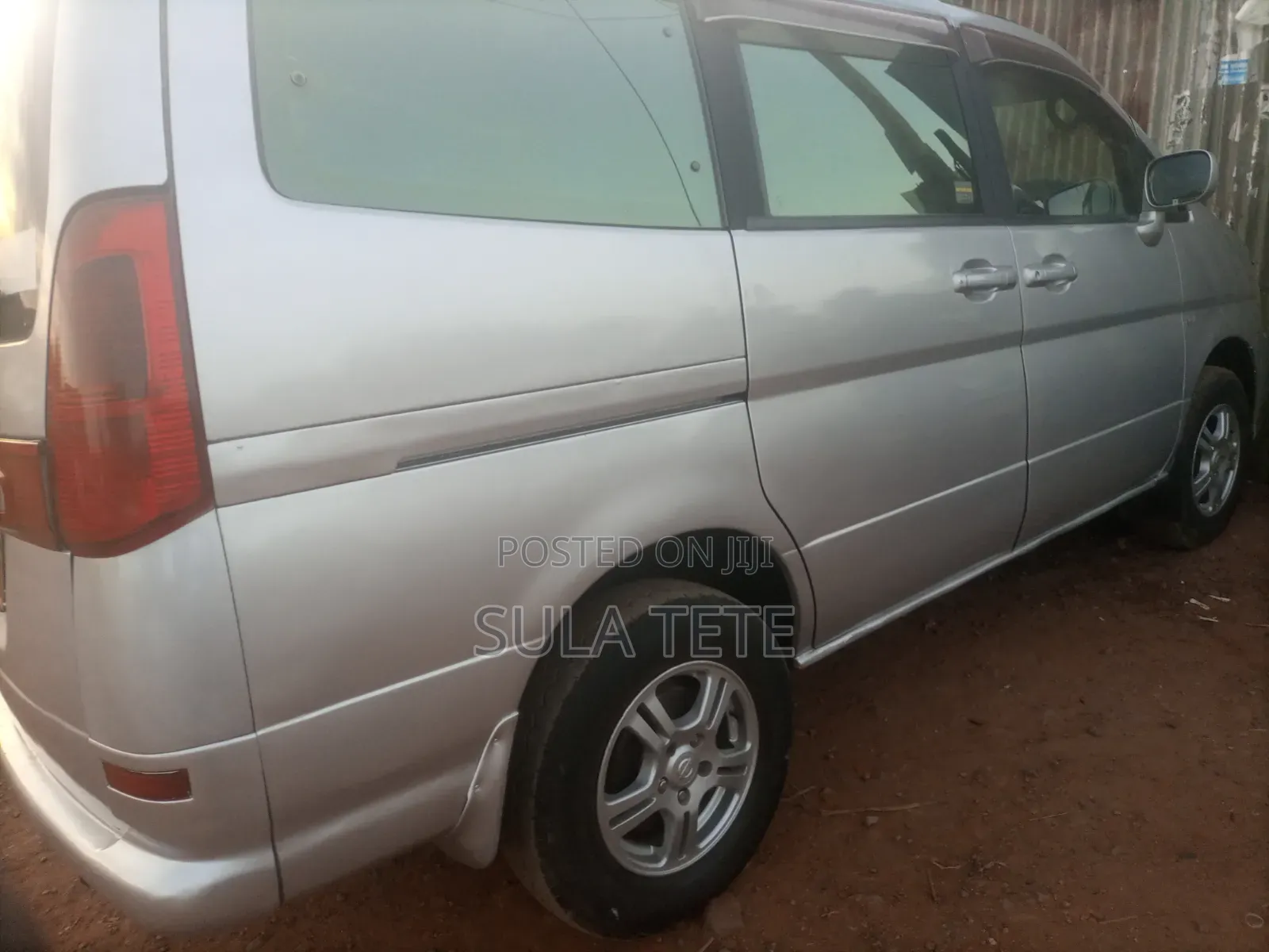Nissan Serena 2000 Silver