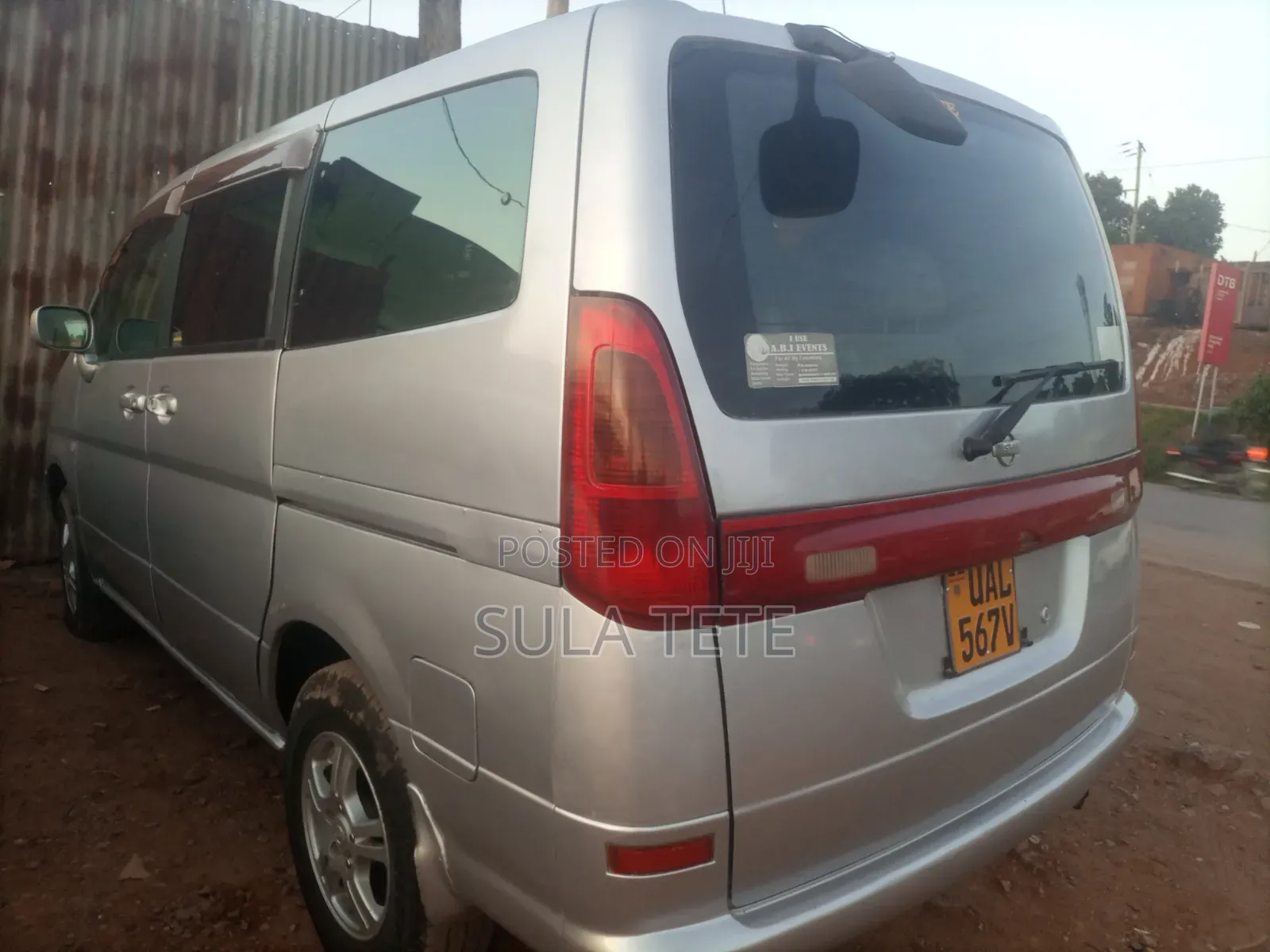 Nissan Serena 2000 Silver