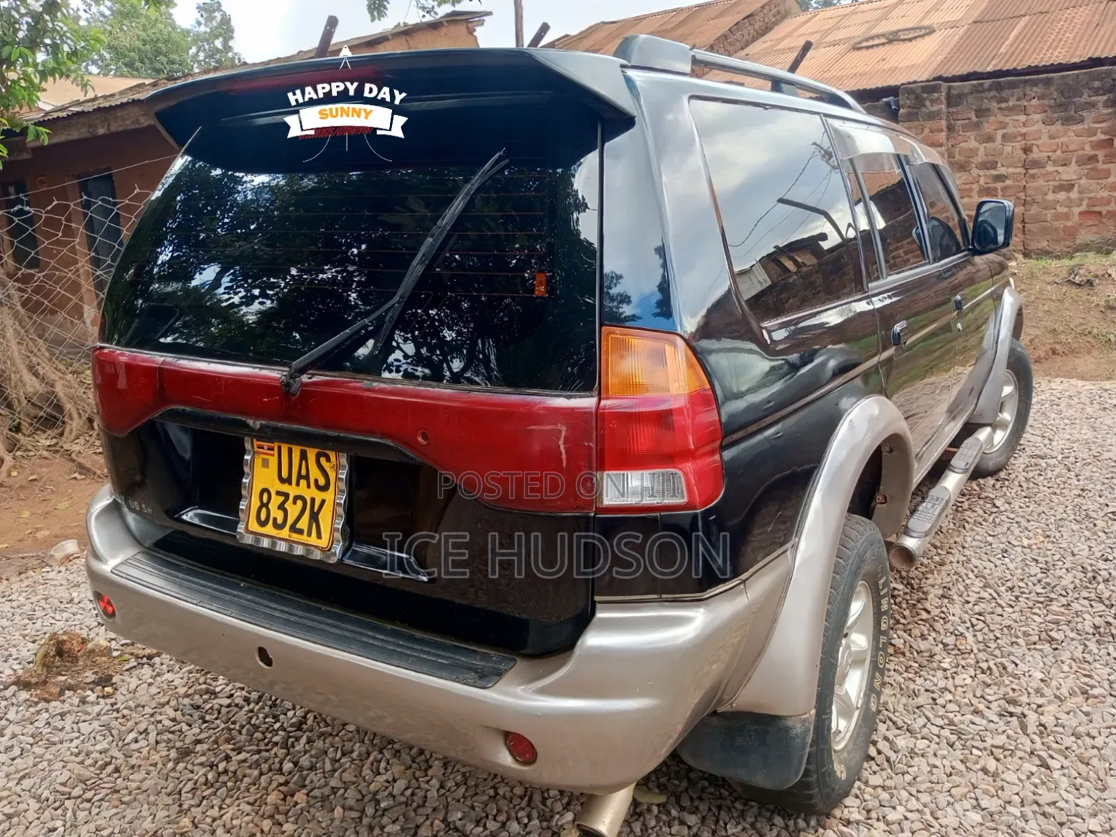Mitsubishi Challenger 2000 Black