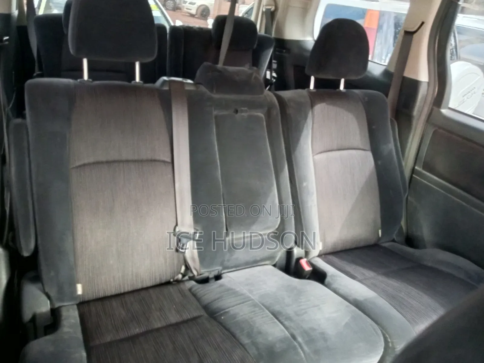 Toyota Vellfire 2009 White