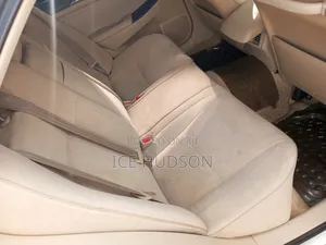 Toyota Crown 2006 Silver