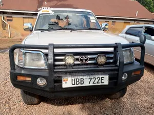 Toyota Land Cruiser Prado 1999 White