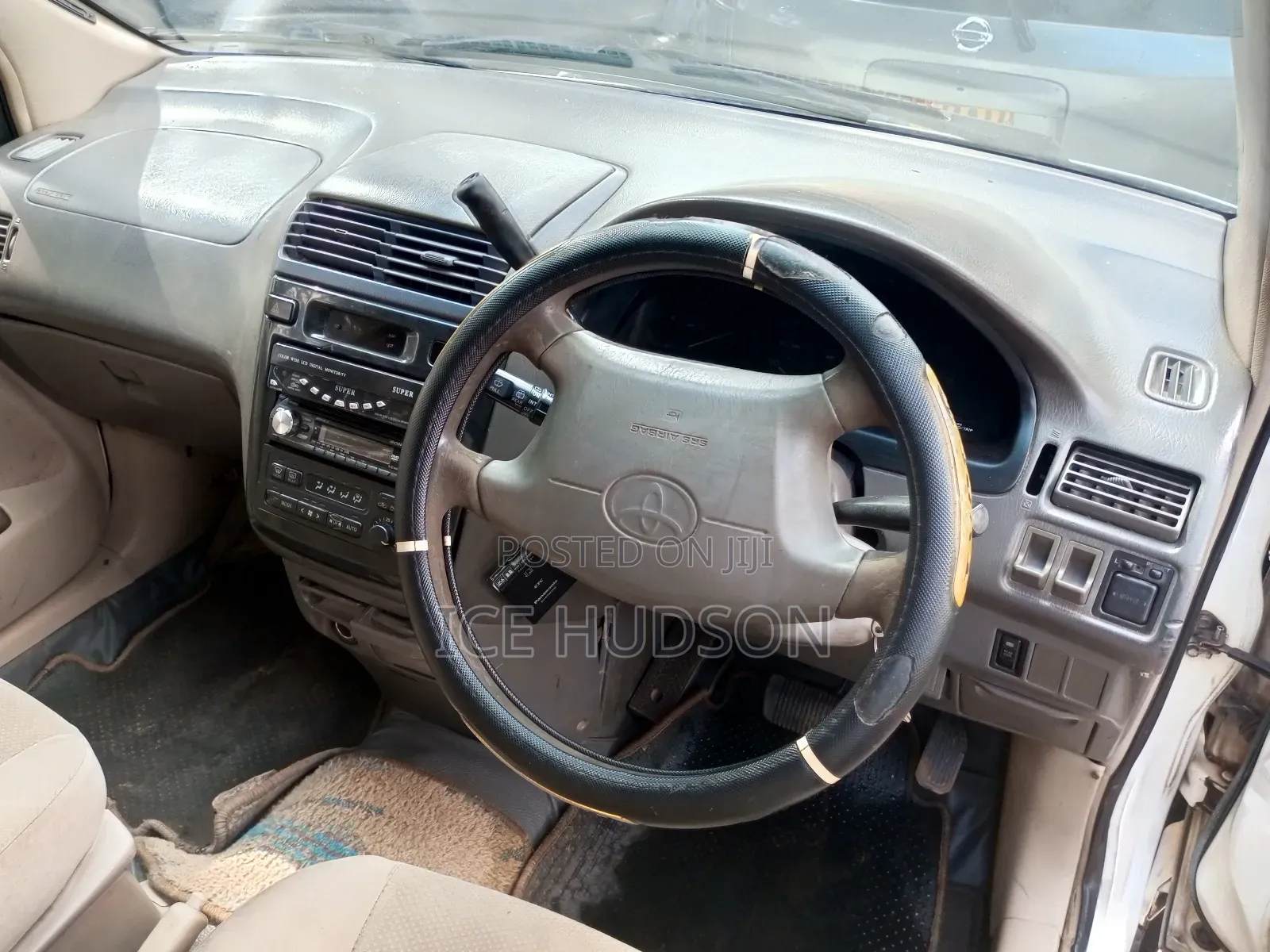 Toyota Ipsum 1998 White