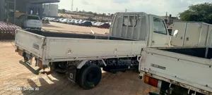 Isuzu Track Small Tye 4 B E 1