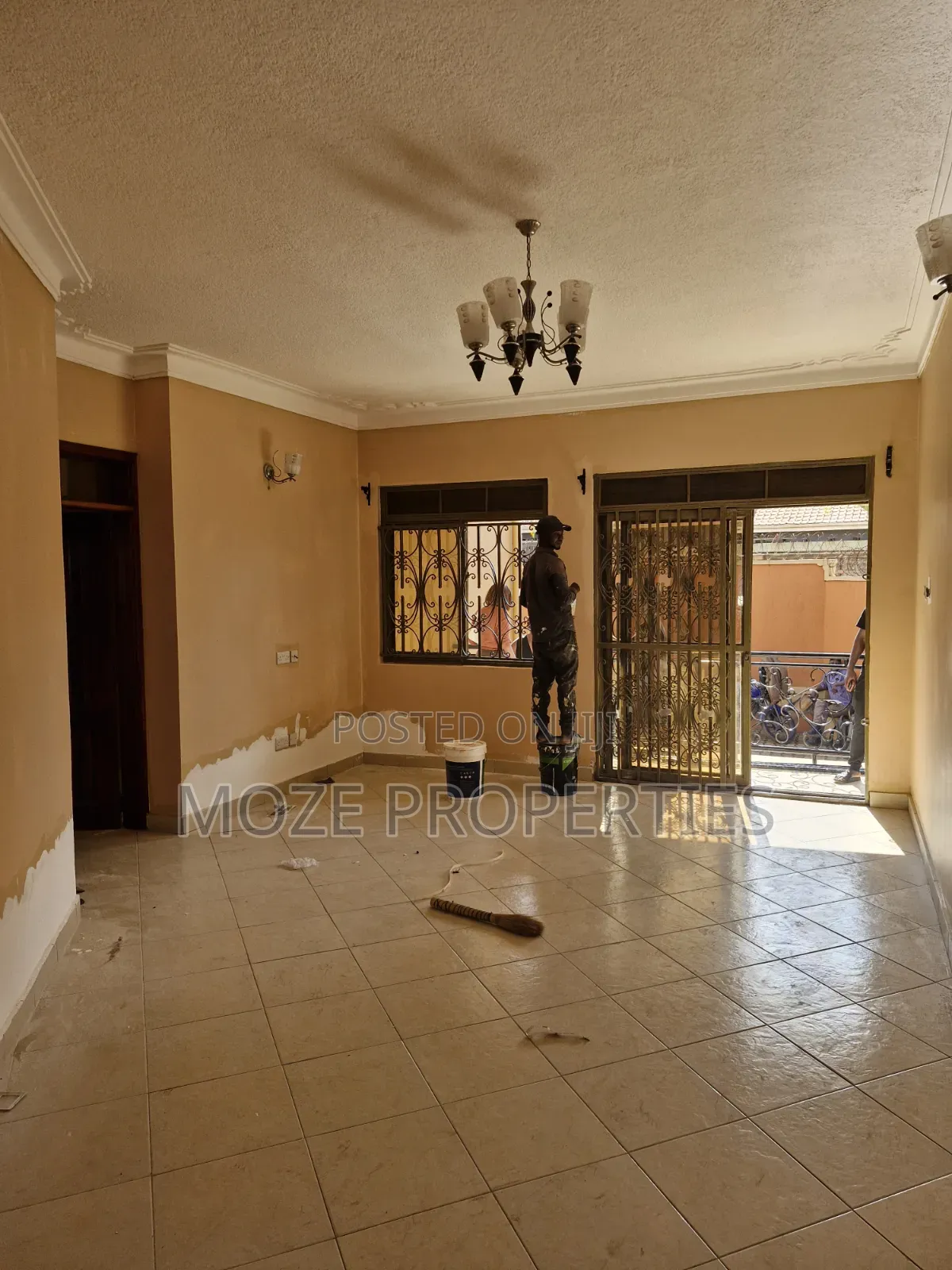 3bdrm Bungalow in Kyaliwajala Kira., Central Division for rent
