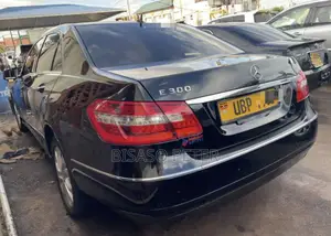 Mercedes-Benz E300 2010 Black