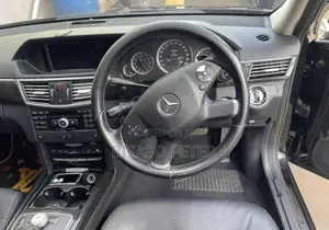 Mercedes-Benz E300 2010 Black