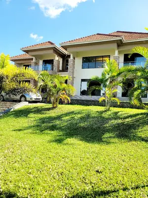 5bdrm Mansion in Katabi for sale