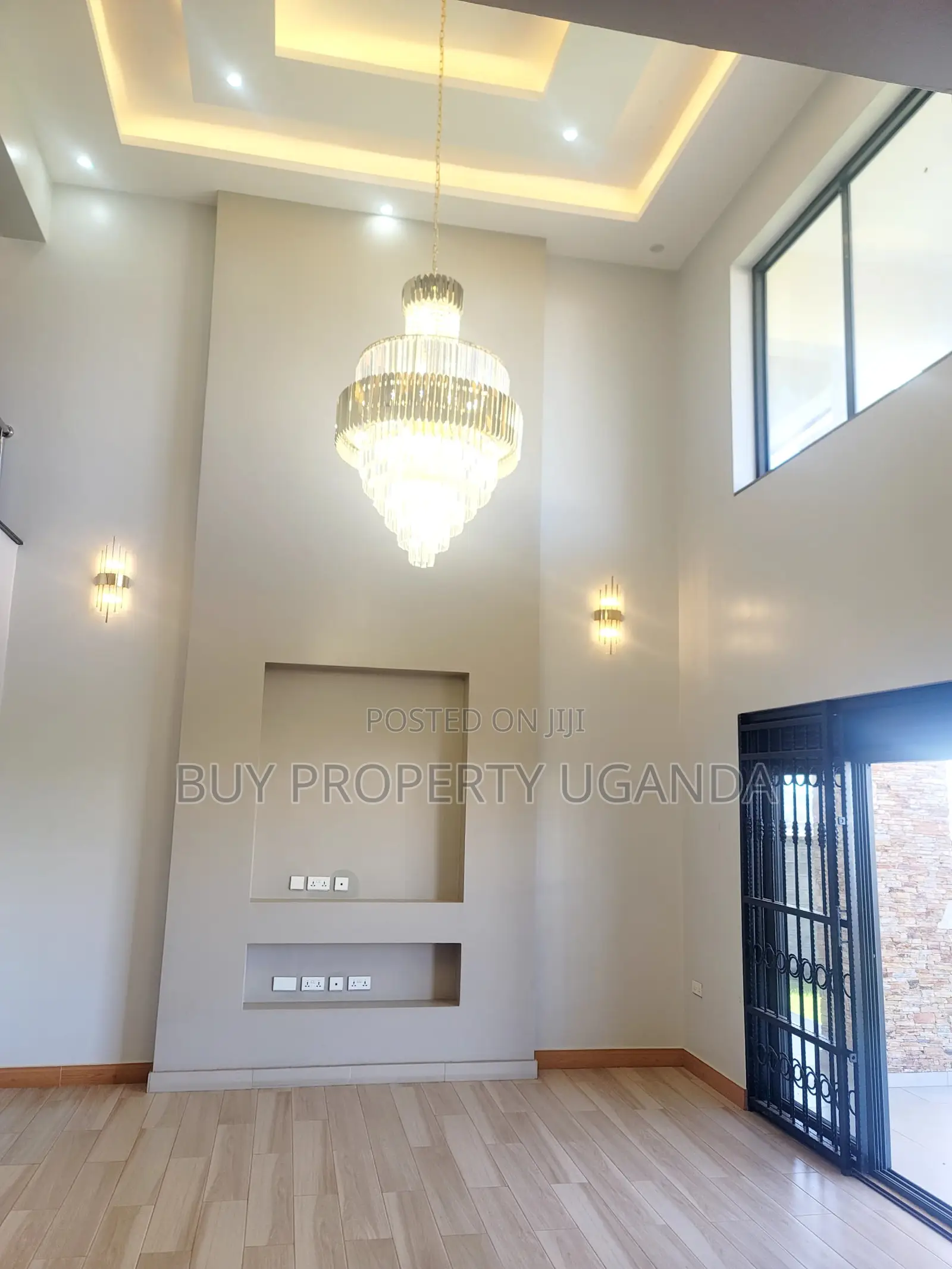 5bdrm Mansion in Katabi for sale