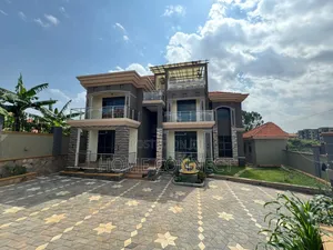 7bdrm Duplex in Lubowa Hill, Central Division for sale