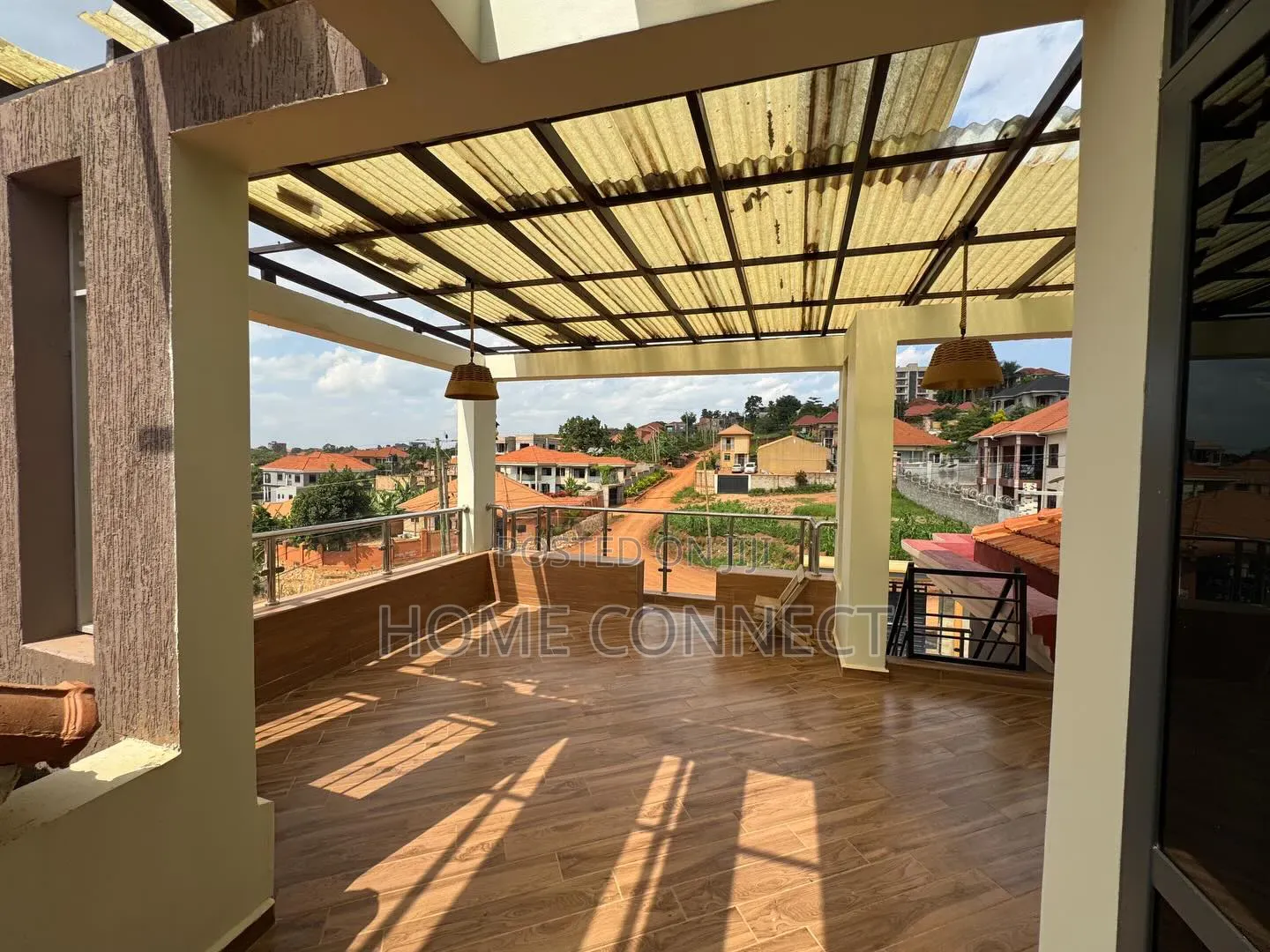 7bdrm Duplex in Lubowa Hill, Central Division for sale